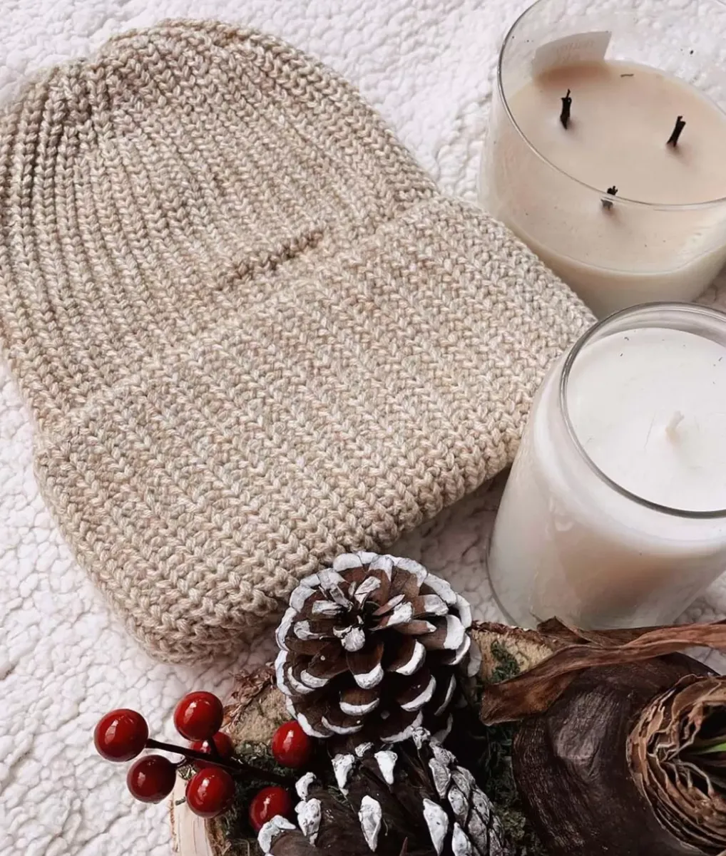 Fashion Nayked Apparel Chunky Marled Yarn And Solid Color Soft Knit Hat