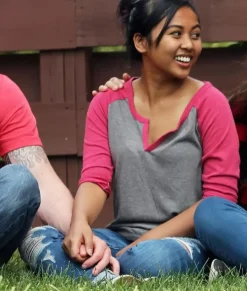 Best Nayked Apparel Women'S Ridiculously Soft Vintage Raglan Baseball T-Shirt